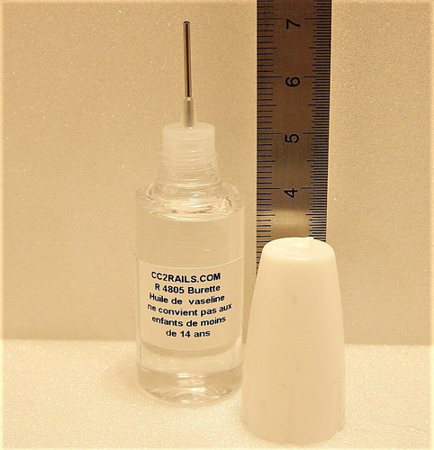 Réf 4805 une - une, burette