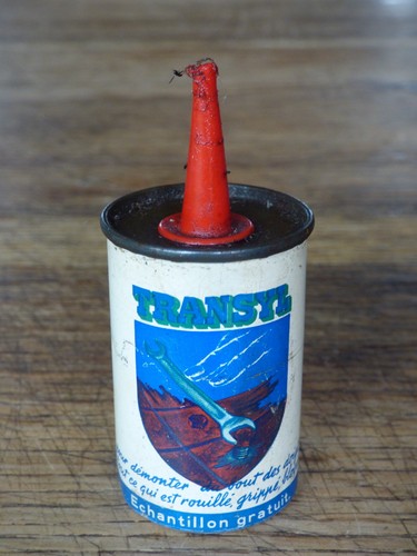 Petite burette dégrippant - petite,