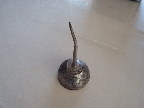 Ancienne burette huile - ancienne,