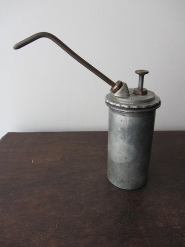 Burette garage oil - burette,